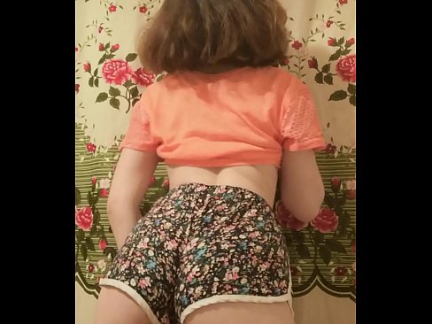 ❤️ Секси млада беба скида шортс пред камером ❤ Слутс на sr.assistirhentai.ru